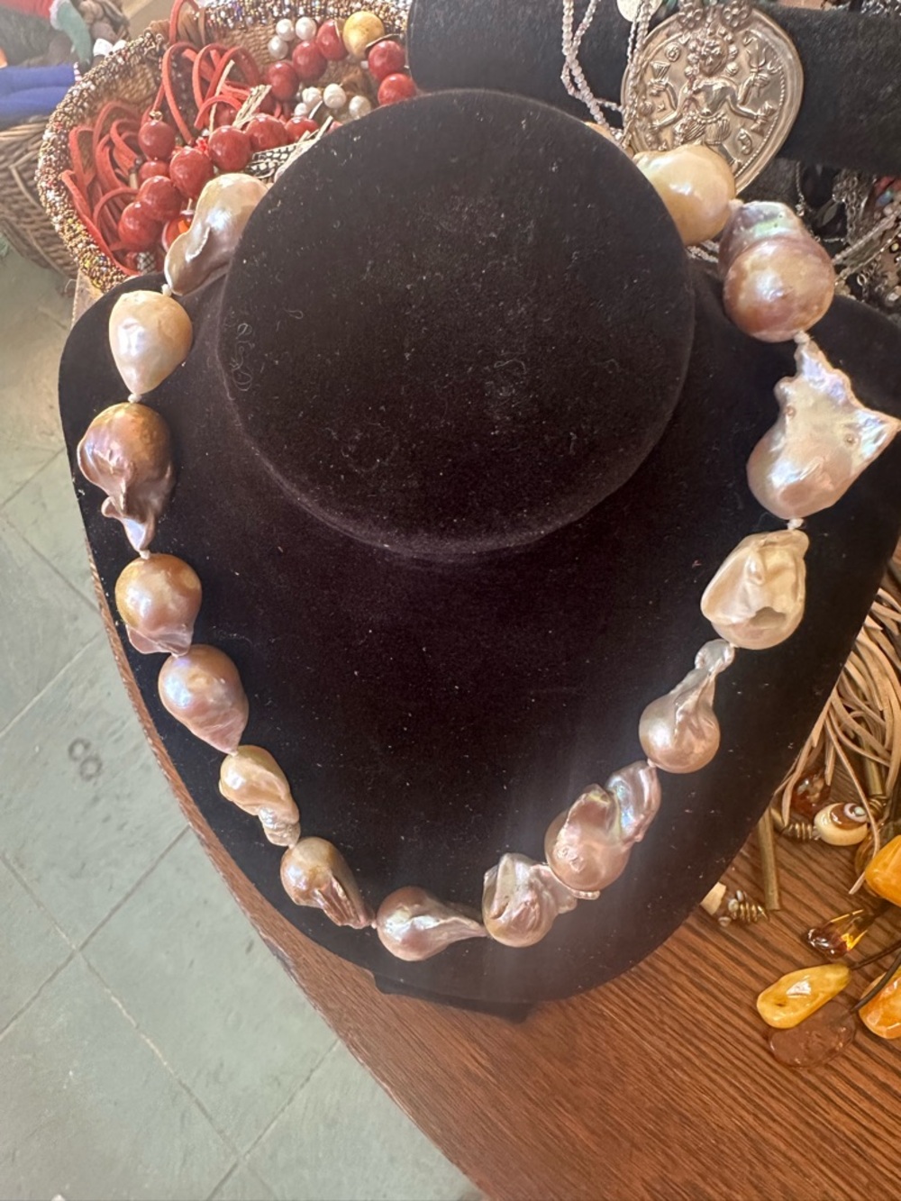 Baroque Pearl Necklace in Iridescent Champagne - Elegant Women’s Jewelry